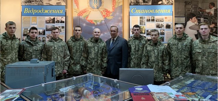 КУЛЬТУРНО-ОСВІТНЄ ЖИТТЯ ІНСТИТУТУ