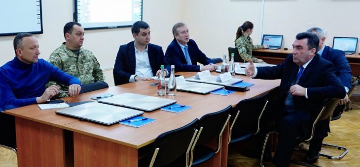 ВІЗИТ КЕРІВНИЦТВА РНБО УКРАЇНИ, ДЕРЖСПЕЦЗВ’ЯЗКУ ТА УНІВЕРСИТЕТУ В ІНСТИТУТ